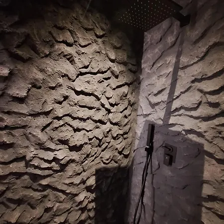 Dark & Light & Luxury 招待所