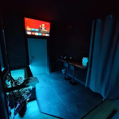 Dark & Light & Luxury