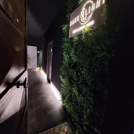 Dark & Light & Luxury * Catânia