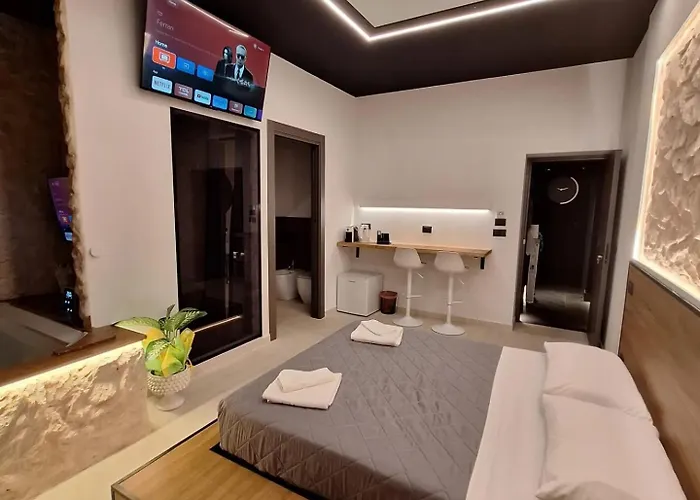 Dark & Light & Luxury Κατάνια