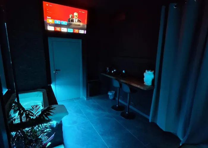 Dark & Light & Luxury