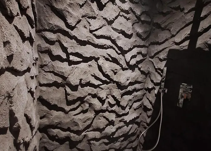 Dark & Light & Luxury Πανσιόν 4*