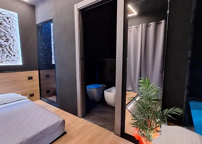 Dark & Light & Luxury