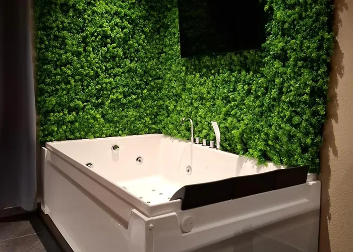 Dark & Light & Luxury Πανσιόν 4*