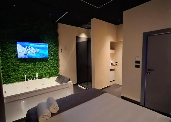 Dark & Light & Luxury 4* Κατάνια